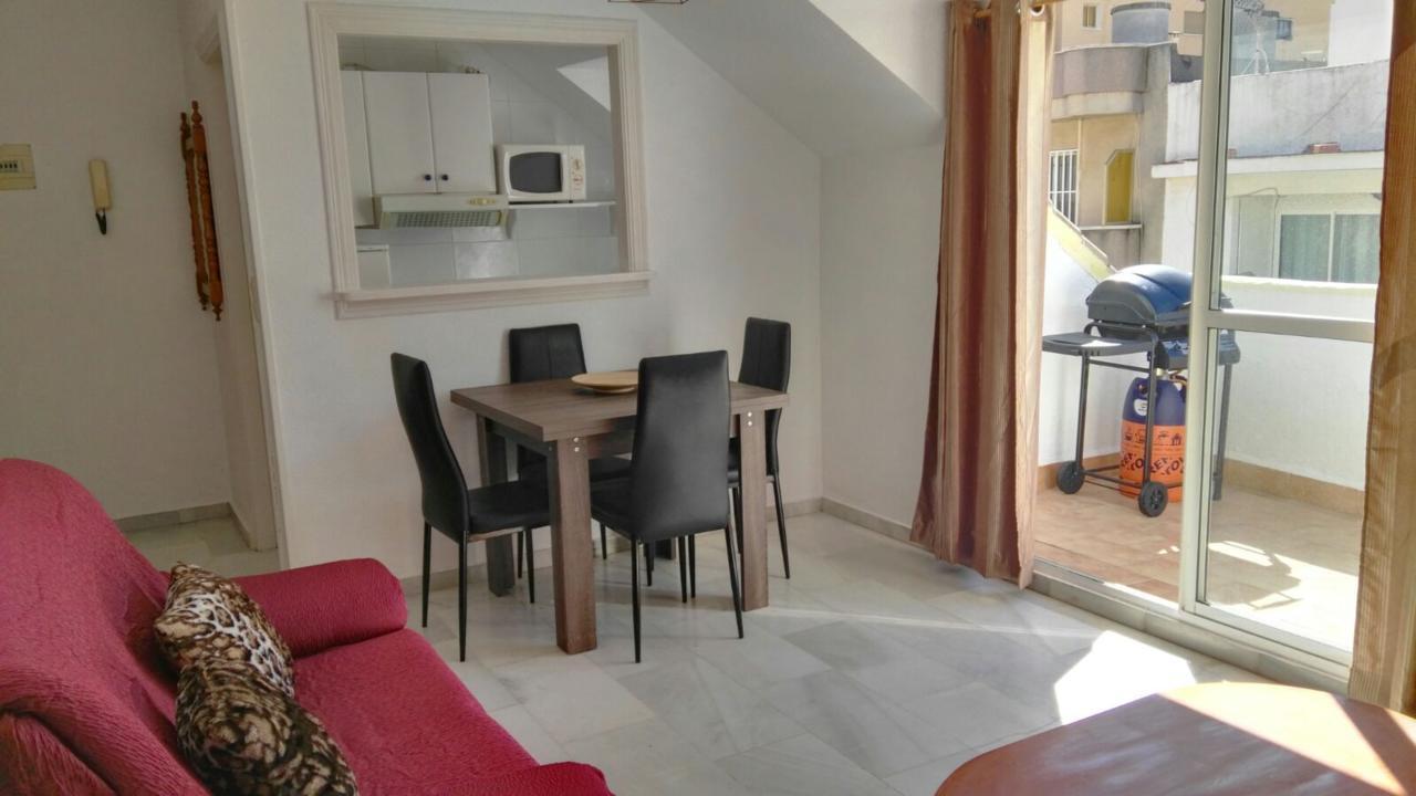 Apartamento Decada Cervantes 19 ฟูเอนฮิโรลา ภายนอก รูปภาพ